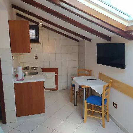 Kolenko Apartment
